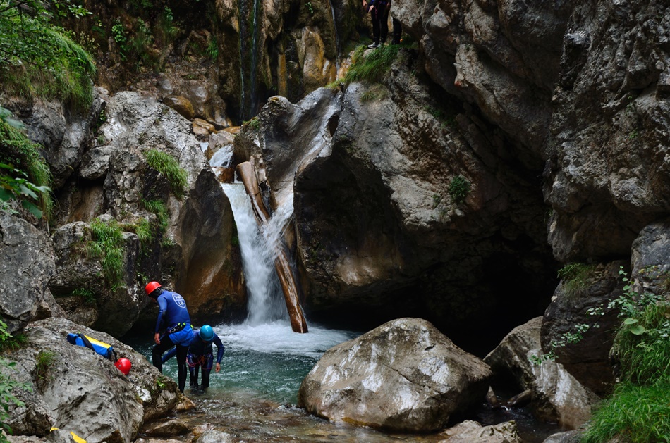canyoning the mountains